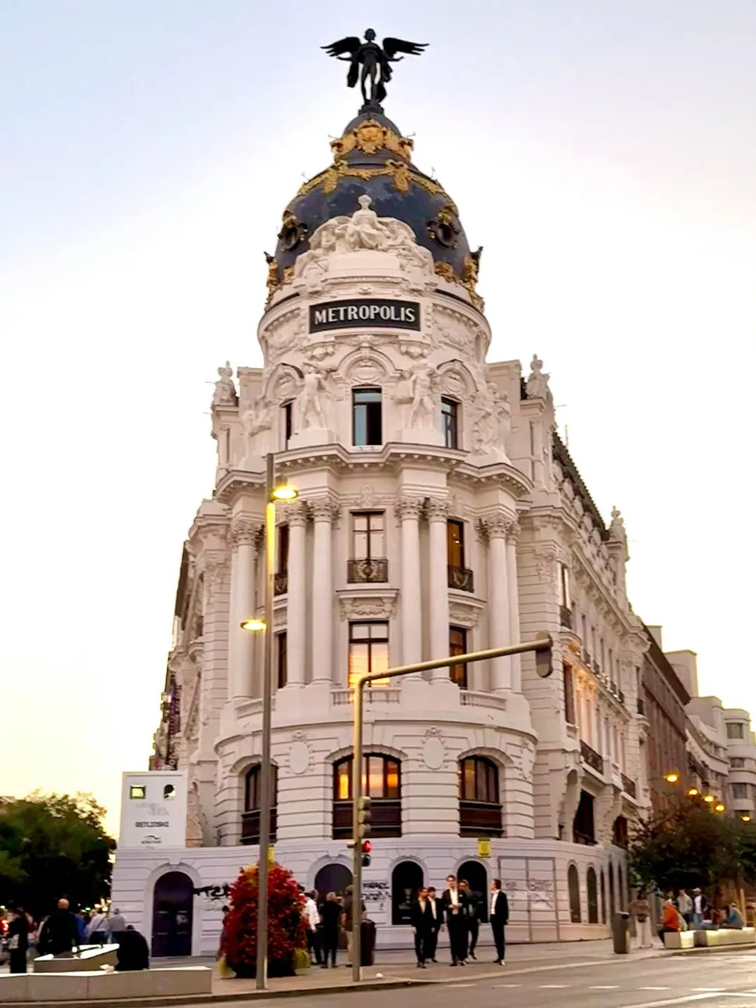 Disfruta de un breve recorrido panorámico por Madrid